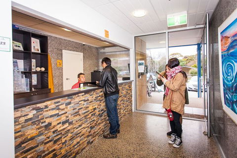 The Island Accommodation - Hostel - Hotel WA 3