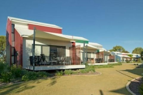 Footprints At Preston Beach - Hotel WA 5