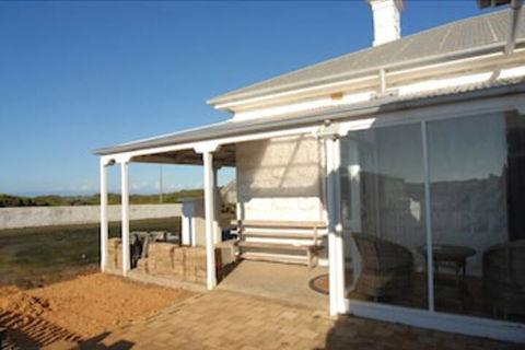 Cape Nelson Lighthouse - Hotel WA 3