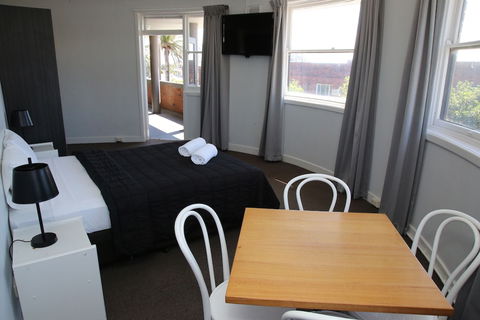 The Lakes Hotel - Hotel WA 6