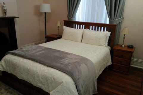 Burra Railway Station Bed & Breakfast - Hotel WA 3