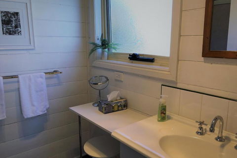 BURGESS COTTAGE King Bed For Couples - Hotel WA 3