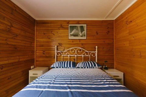 Wonboyn Cabins & Caravan Park - Hotel WA 6