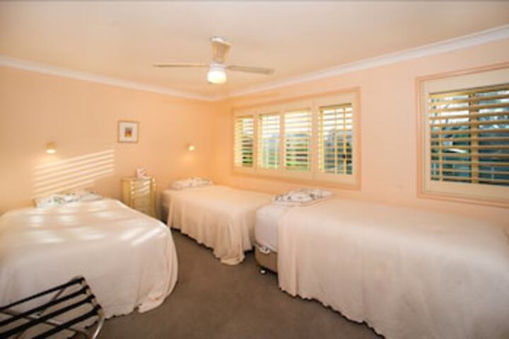 Yadboro NSW Hotel WA