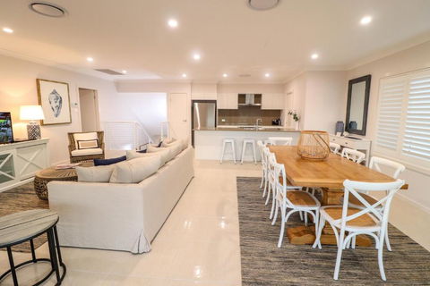 Illaroo At Catherine Hill Bay - Hotel WA 6