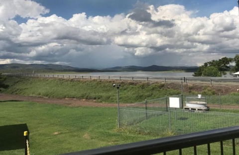 Lake Callide Retreat - Hotel WA 4