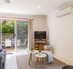 Lovely Modern Villa Amidst Peaceful Surroundings - Hotel WA