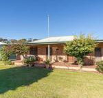 Cudgee quaint cottage with separate cabin - Hotel WA
