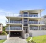 Surf 101 on Cabarita Beach - Hotel WA