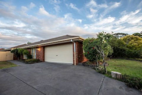 Quiet & Peaceful 3bed2bath Home @keilor Downs - Hotel WA 0