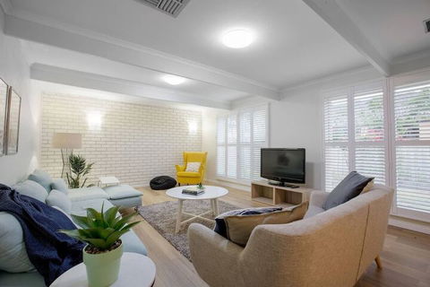 Quiet & Peaceful 3bed2bath Home @keilor Downs - Hotel WA 4