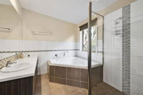 SEA SPECTACULAR Seconds From The Beach! - Hotel WA 6