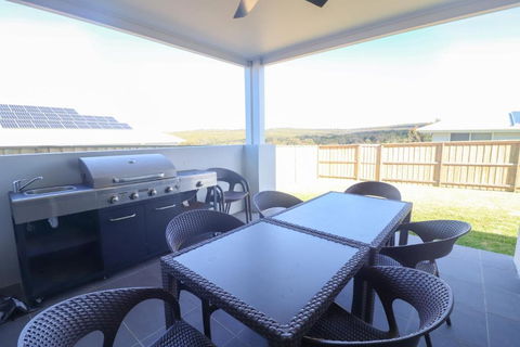 Surfers Paradise At Catherine Hill Bay - Hotel WA 5