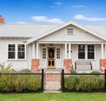 Inis Mor NEW LISTING in the heart of Apollo Bay - Hotel WA