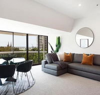 THE HYDEAWAY LUXE HYDE PARK CITY APARTMENT hosted by LAbode Accommodation - Hotel WA