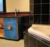 Cherry Blossom Bed  Breakfast - Hotel WA