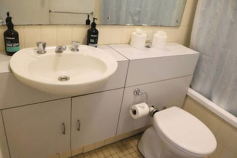 Cosy Newtown Studio Apartment With Swimming Pool - Hotel WA 5