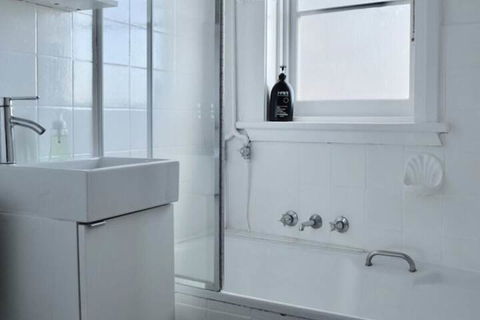 Comfortable 3 Bedroom Apartment In Trendy Haberfield - Hotel WA 1