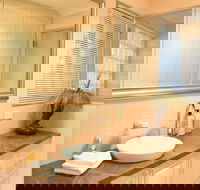 Modern 2 Bedroom Unit Close to CBD - Hotel WA