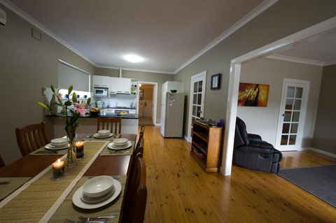 Port Lincoln Holiday Houses - Hotel WA 6