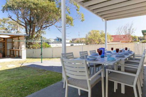 SeaHaven 2 Richardson Ave Large Home With Aircon Smart TV WIFI Netflix & Boat Parking - Hotel WA 5