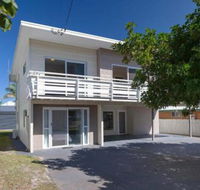 SeaHaven 2 Richardson Ave Large home with Aircon Smart TV WIFI Netflix  Boat Parking - Hotel WA