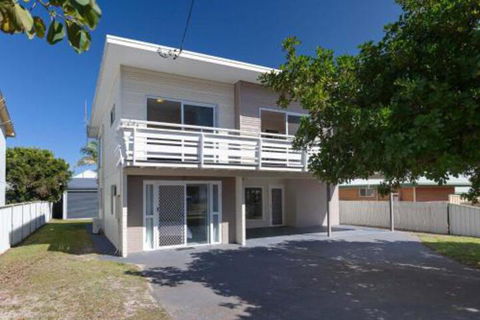 SeaHaven 2 Richardson Ave Large Home With Aircon Smart TV WIFI Netflix & Boat Parking - Hotel WA 0