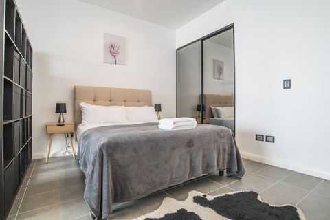 Home With Convenient Location! Close To Train&cbd - Hotel WA 4
