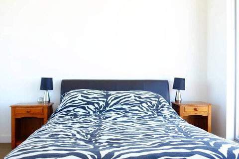 Spacious One Bedroom Apartment With Large Balcony - Hotel WA 3