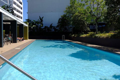 Spacious One Bedroom Apartment With Large Balcony - Hotel WA 1