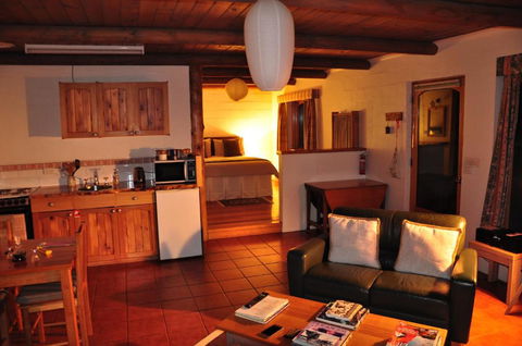 Herons Rise Vineyard Accommodation - Hotel WA 4