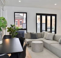 Brand New 2 Bed Apartment With Stunning City Views - Hotel WA