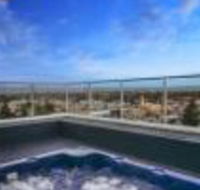 Glenelg Skyline Penthouse WiFi - Hotel WA
