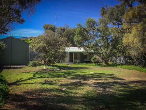 Gone Fishing - Hotel WA 5