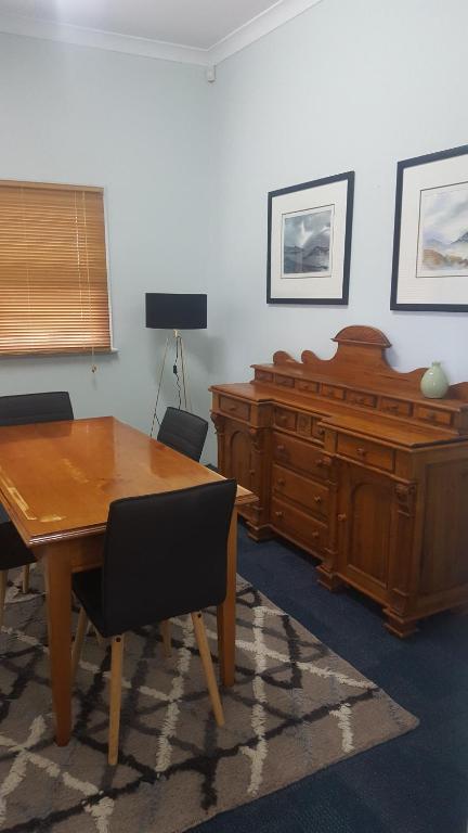 The Cottage - Hotel WA 4