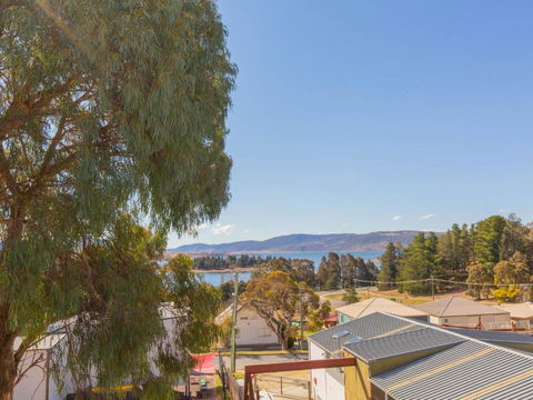 Aspect 1 / 8a Poly Cow Lane - Hotel WA 4