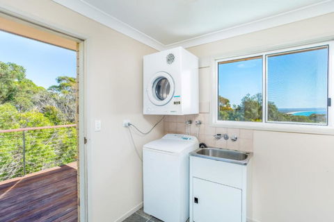 Rainbow Views Rainbow Beach Stunning Ocean Views & A Swimming Pool - Hotel WA 2