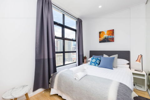 ROLAND, 1BDR Melbourne Apartment - Hotel WA 1