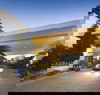 Ramada by Wyndham Diplomat Canberra - Hotel WA