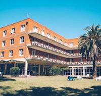 Greenwich Village Accommodation Hostel - Hotel WA