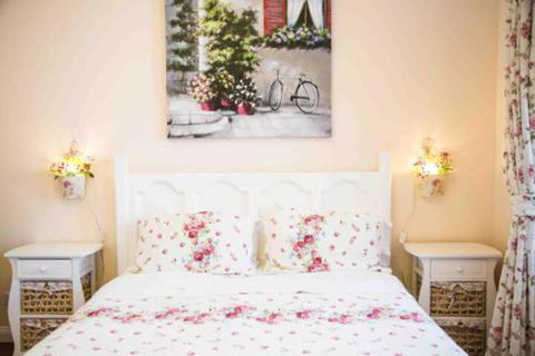 4 Ensuite Chelsea Villa CBD Airport - Hotel WA 6
