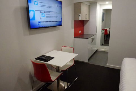 Golden Chain Tower Motor Inn - Hotel WA 4