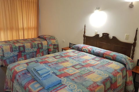 Cobb Inlander Motel - Hotel WA 5