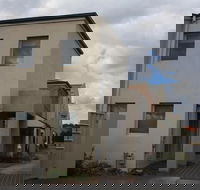 Grand Manor Motor Inn - Queanbeyan - Hotel WA