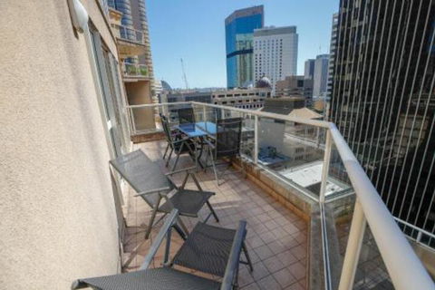Bond 1603 - Hotel WA 3