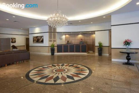 Bond 215 - Hotel WA 5