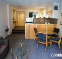 Bond 215 - Hotel WA