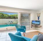 Barefoot in Lennox WiFi Foxtel Pool