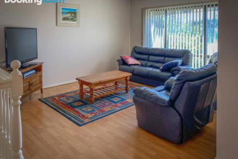 Endeavour 6 - Hotel WA 5