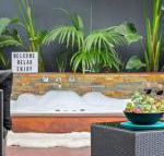 AMORE a Tranquil Retreat with Couples Spa - Hotel WA